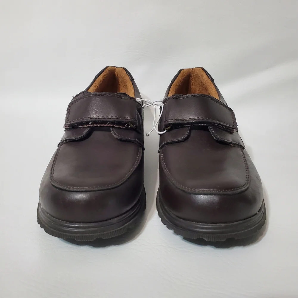 Childrens Place Brown Loafers Hook and Loop Shoes Boys Size 4